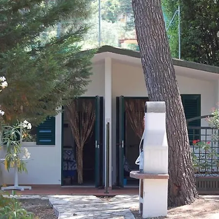 Camping Villaggio Internazionale San Menaio Exterior photo